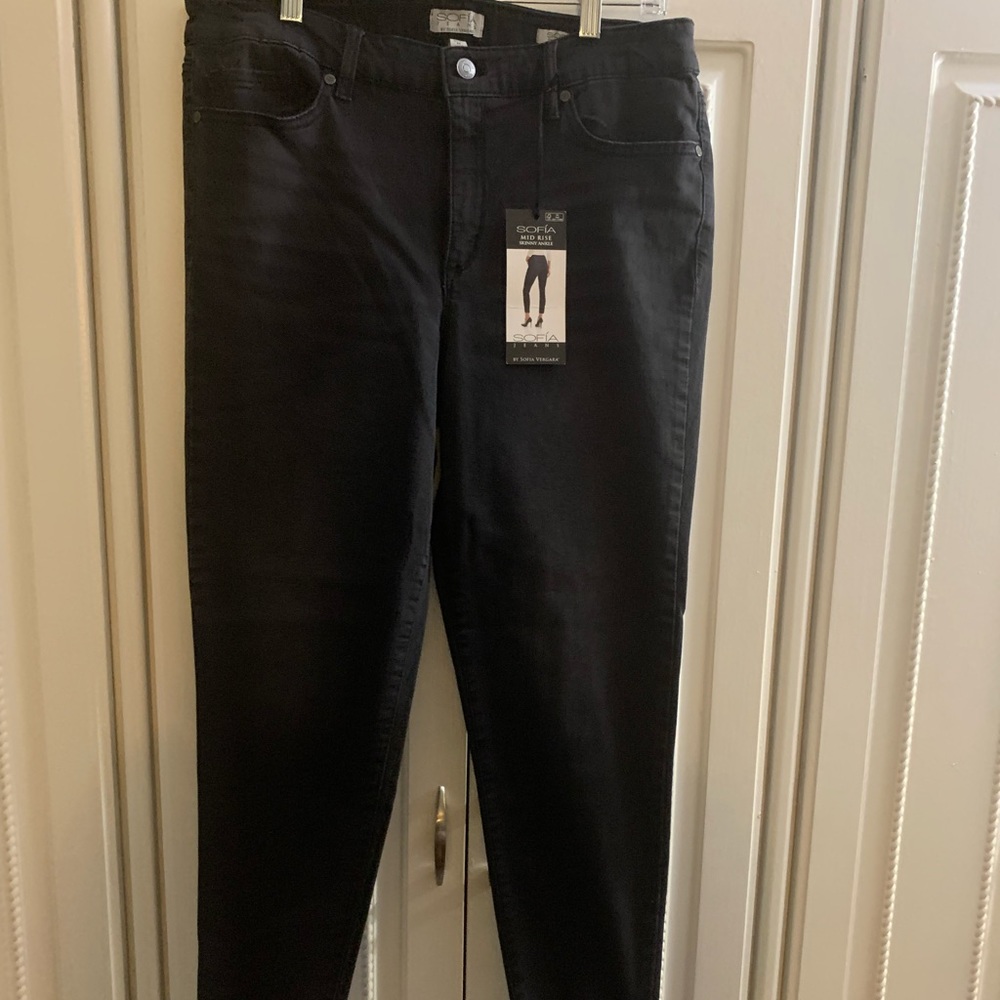 Sofia Vergara Jeans never been used!